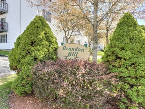 48 Gibbs St, Unit 2-1B, Worcester, MA 01607