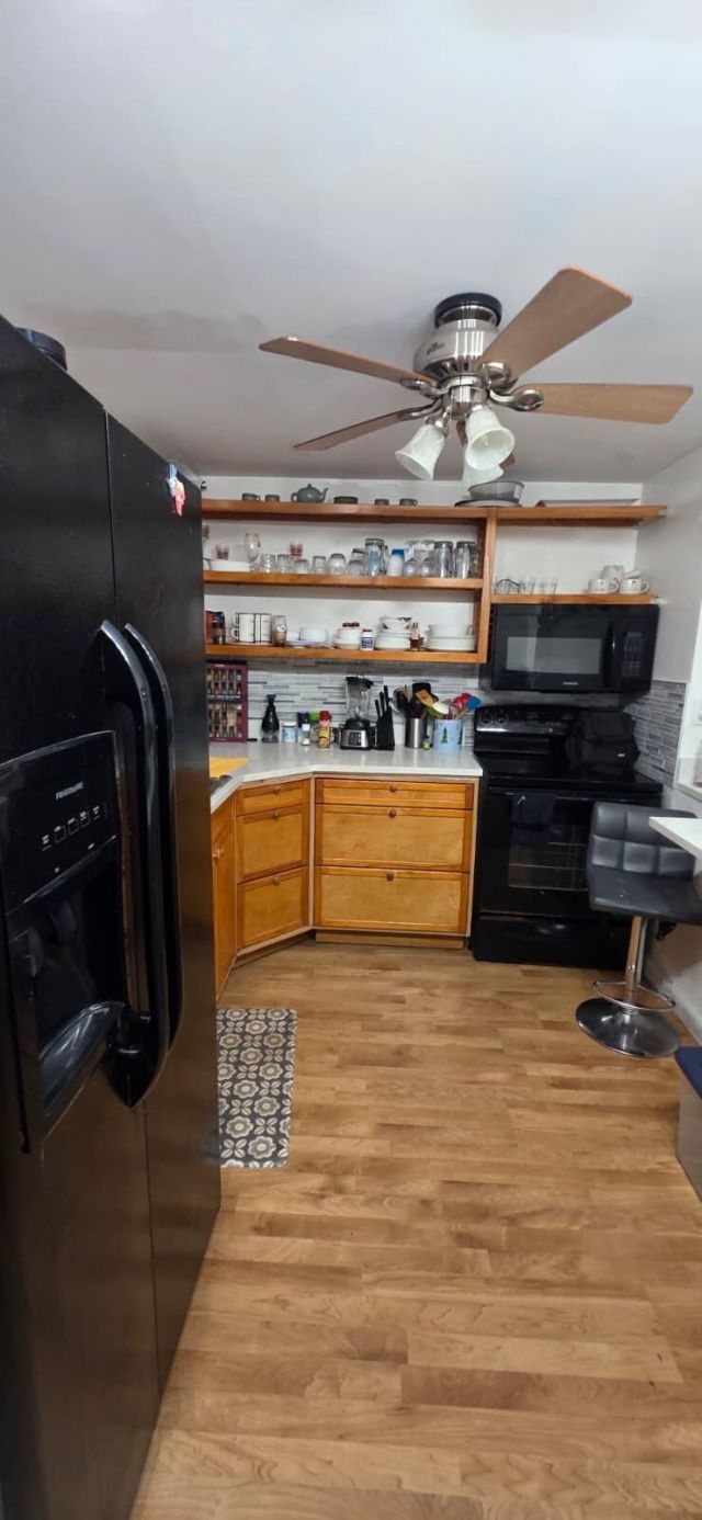 725 Lori Drive, Unit 204, Palm Springs, FL 33461 Photo