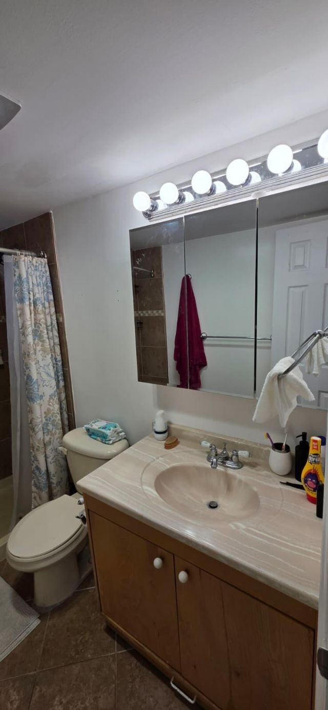 725 Lori Drive, Unit 204, Palm Springs, FL 33461 Photo