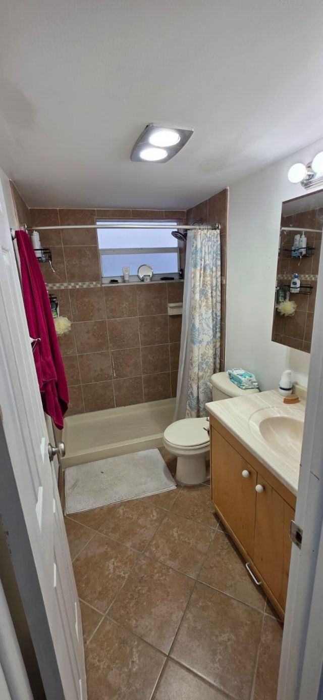 725 Lori Drive, Unit 204, Palm Springs, FL 33461 Photo