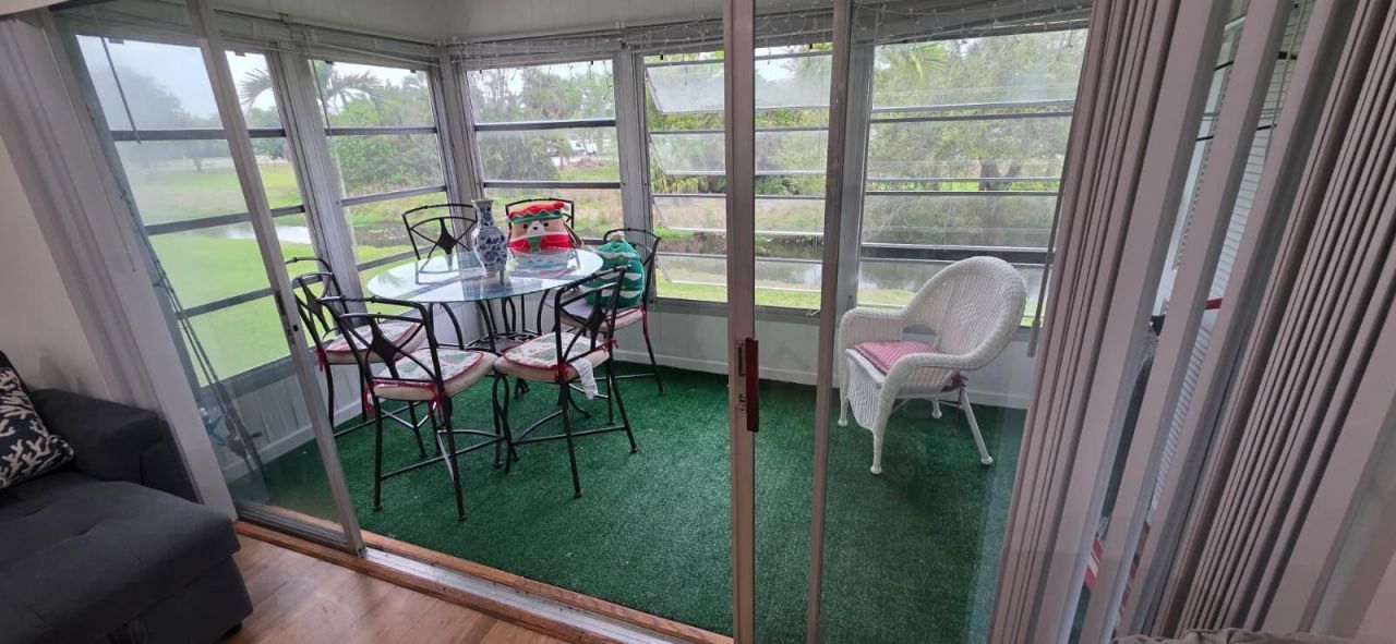 725 Lori Drive, Unit 204, Palm Springs, FL 33461 Photo