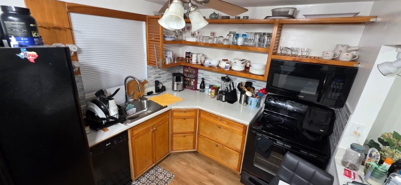 725 Lori Drive, Unit 204, Palm Springs, FL 33461 Photo