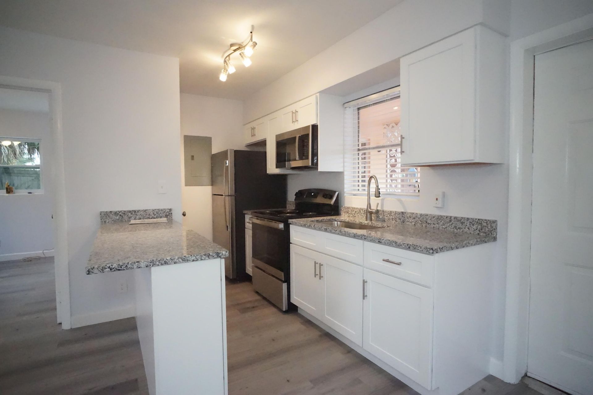 1815 Juno Road, Unit 3, North Palm Beach, FL 33408 Photo