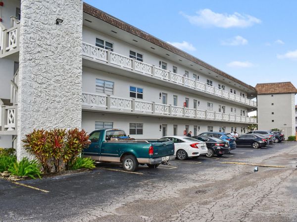 5171 W Oakland Park Boulevard, Unit 110, Lauderdale Lakes, FL 33313