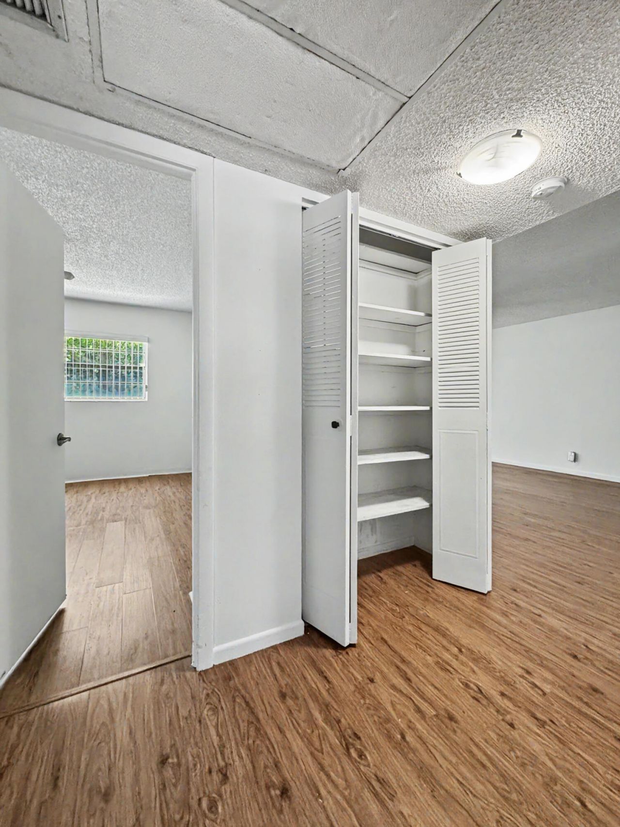 5171 W Oakland Park Boulevard, Unit 110, Lauderdale Lakes, FL 33313 Photo