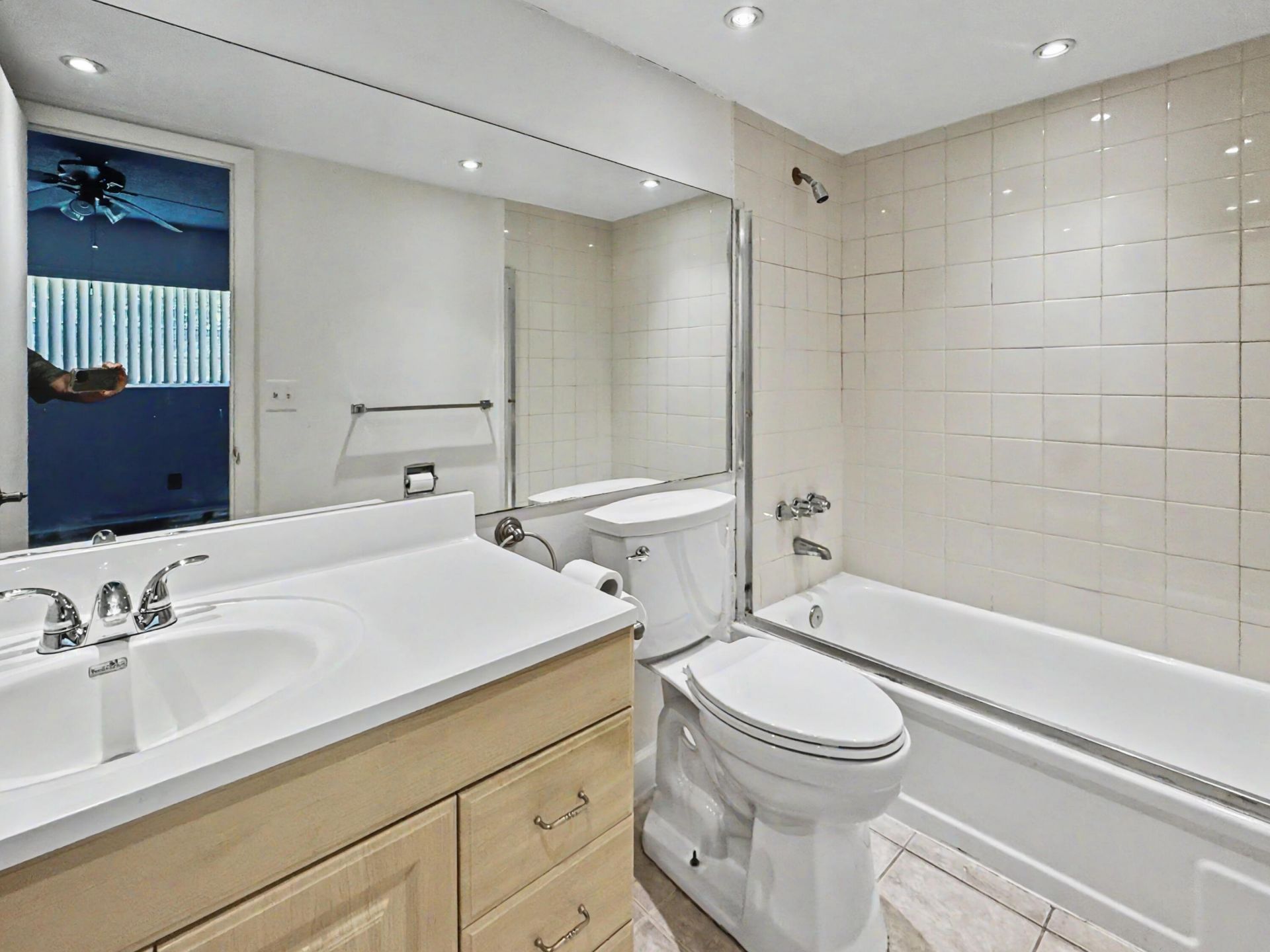 5171 W Oakland Park Boulevard, Unit 110, Lauderdale Lakes, FL 33313 Photo
