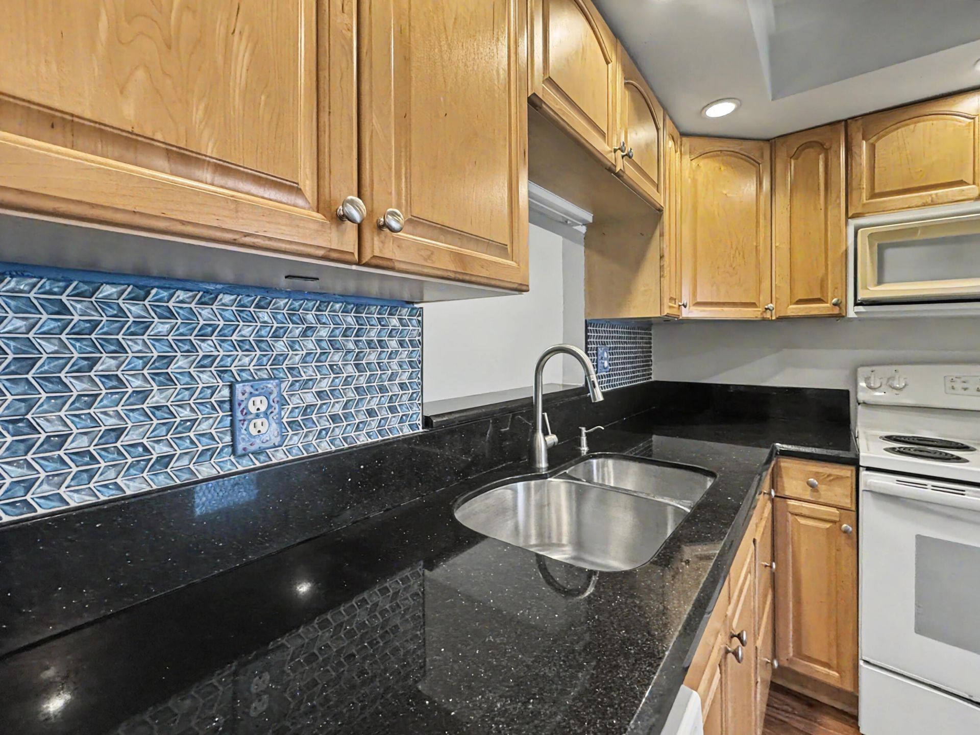 5171 W Oakland Park Boulevard, Unit 110, Lauderdale Lakes, FL 33313 Photo