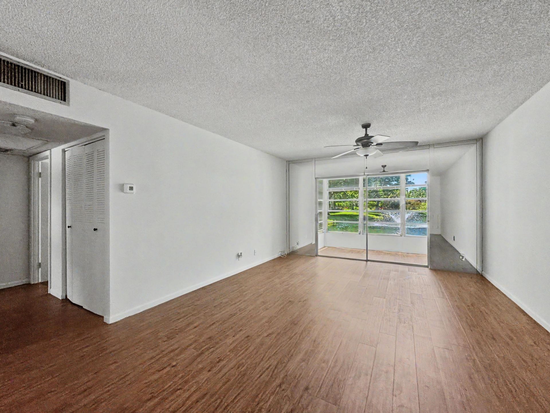 5171 W Oakland Park Boulevard, Unit 110, Lauderdale Lakes, FL 33313 Photo