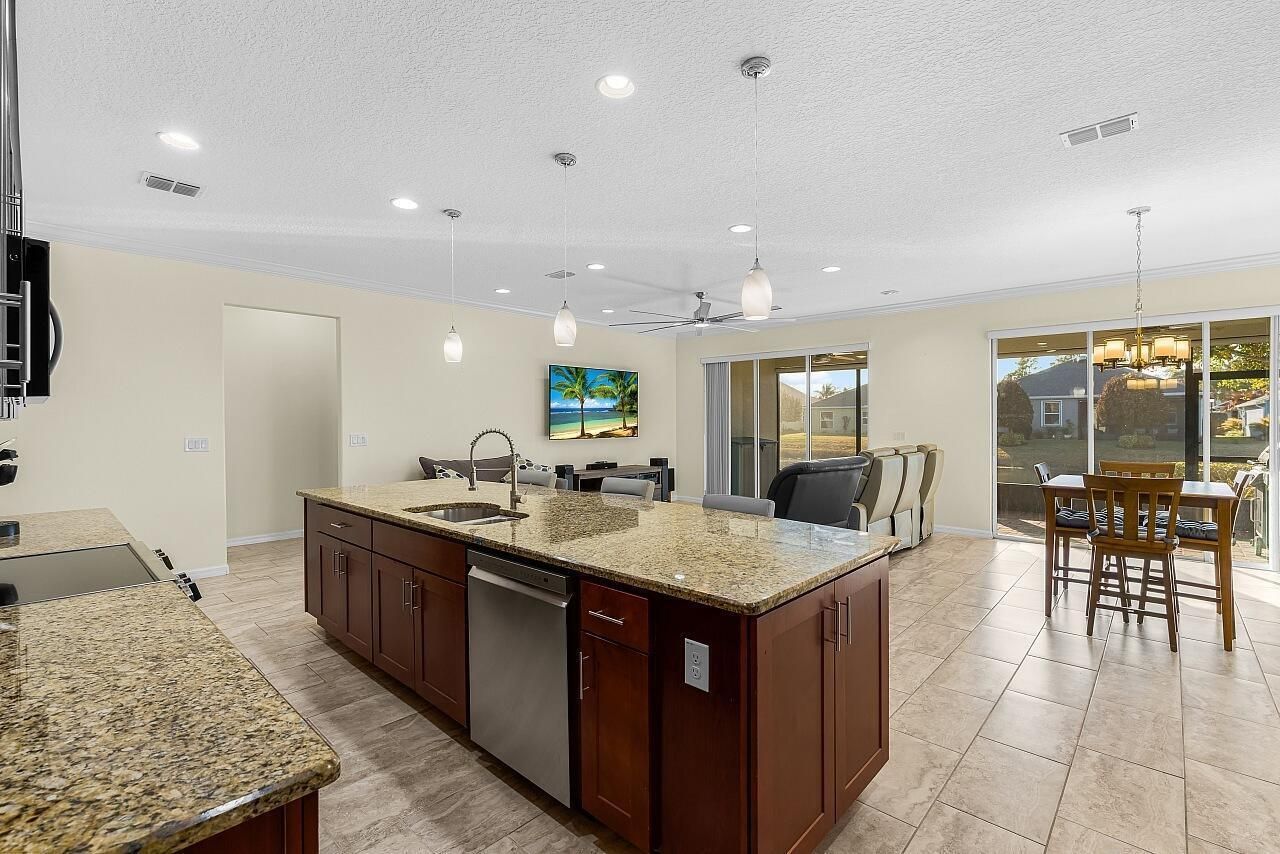 111 Sandcrest Circle, Sebastian, FL 32958 Photo