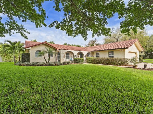 4176 SE Fairway Court, Stuart, FL 34997