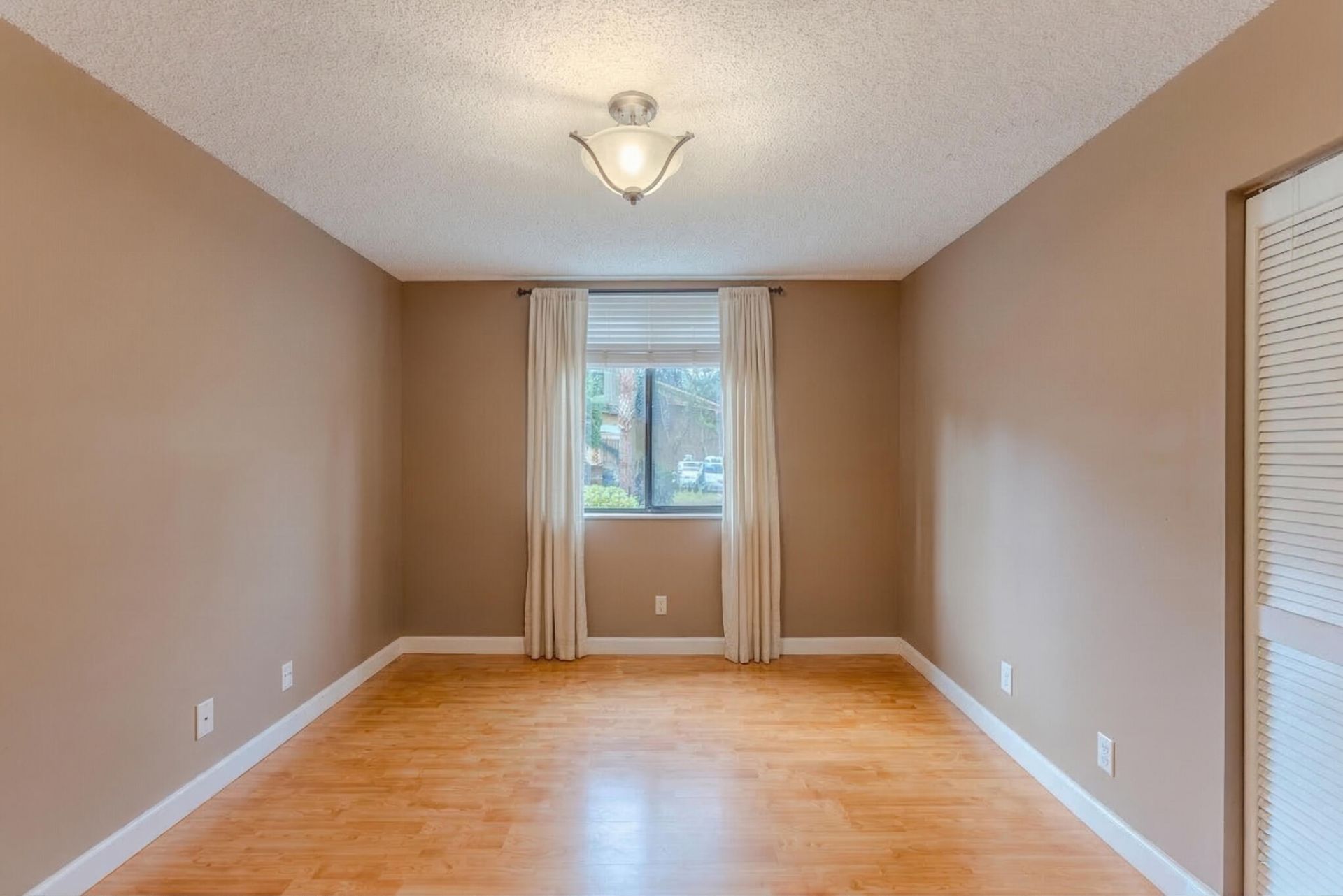 10527 NW 10th, Unit B-130, Plantation, FL 33322 Photo