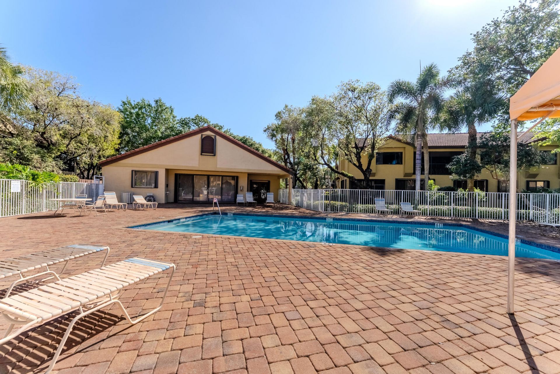 10527 NW 10th, Unit B-130, Plantation, FL 33322 Photo