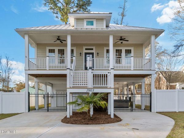 1903 W Yacht Drive , Oak Island, NC 28465