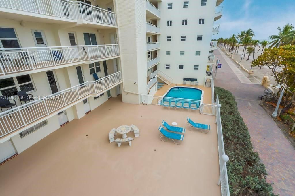901 S Surf Rd , Unit 408, Hollywood, FL 33019 Photo