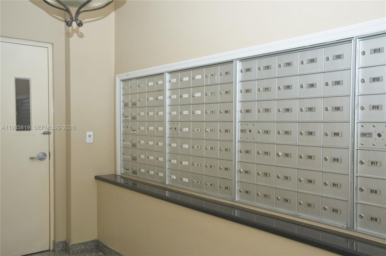 1805 Ponce De Leon Blvd, Unit 823, Coral Gables, FL 33134 Photo