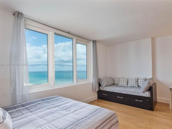 2301 Collins Ave , Unit 1512, Miami Beach, FL 33139