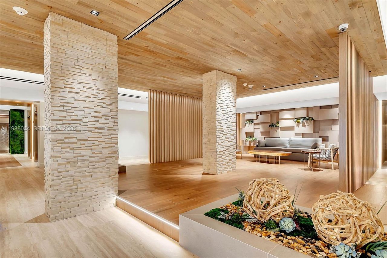 2301 Collins Ave , Unit 1512, Miami Beach, FL 33139 Photo