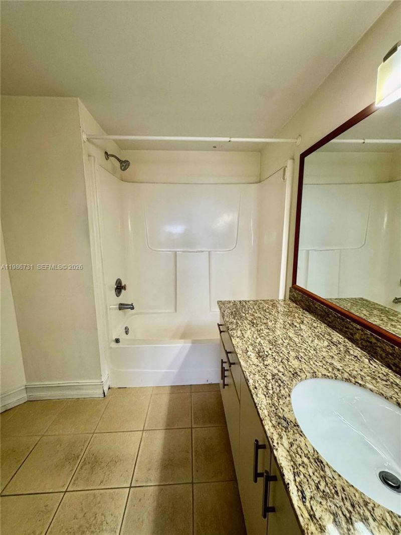 9731 Fontainebleau Blvd, Unit F306, Miami, FL 33172 Photo