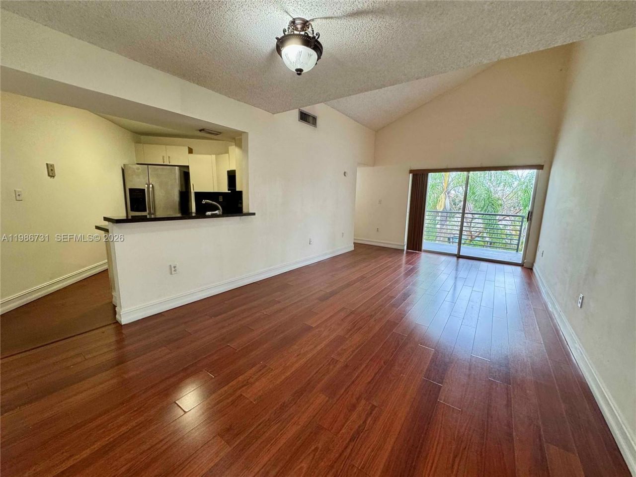 9731 Fontainebleau Blvd, Unit F306, Miami, FL 33172 Photo