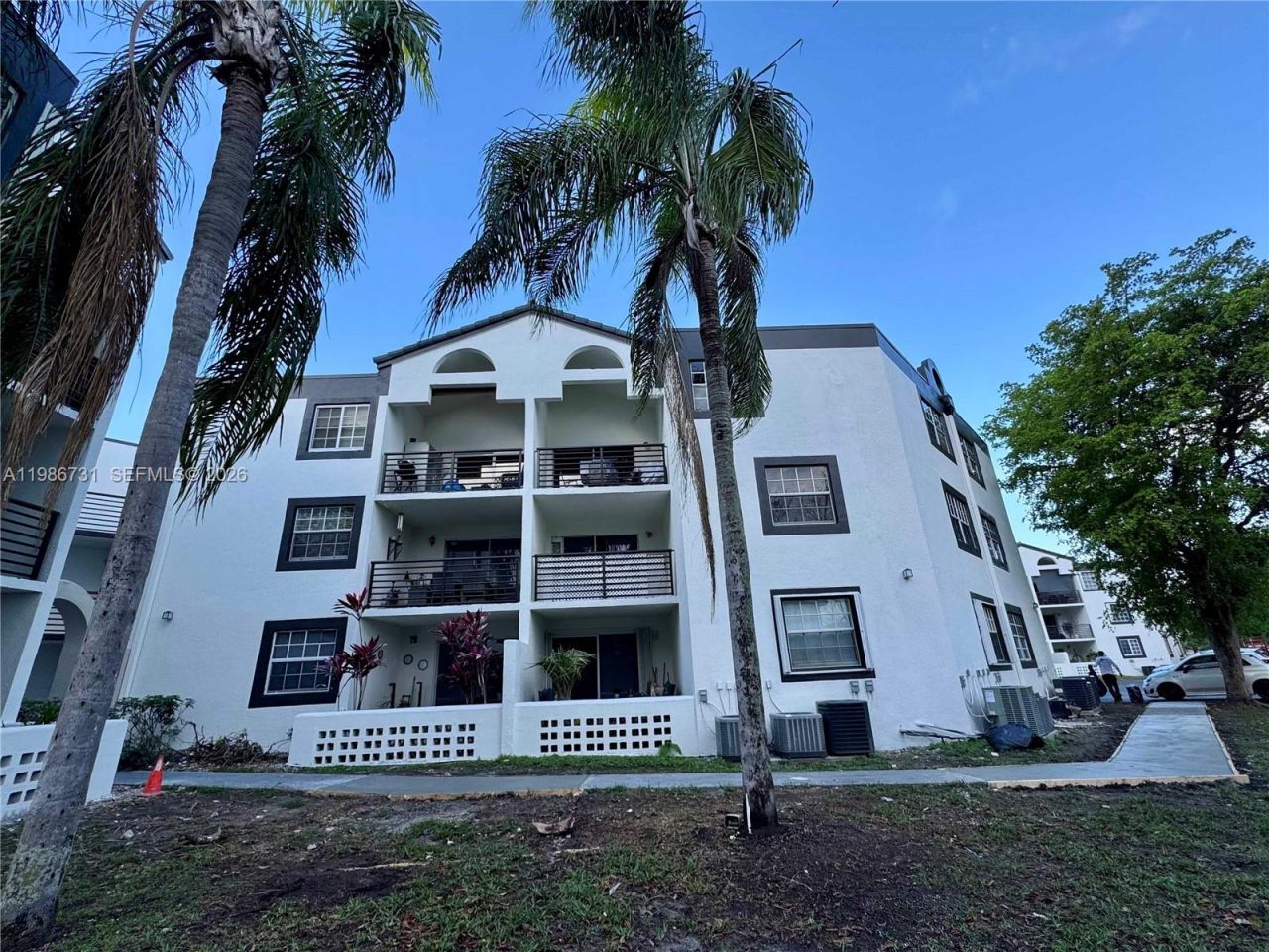 9731 Fontainebleau Blvd , Unit F306, Miami, FL 33172 Photo