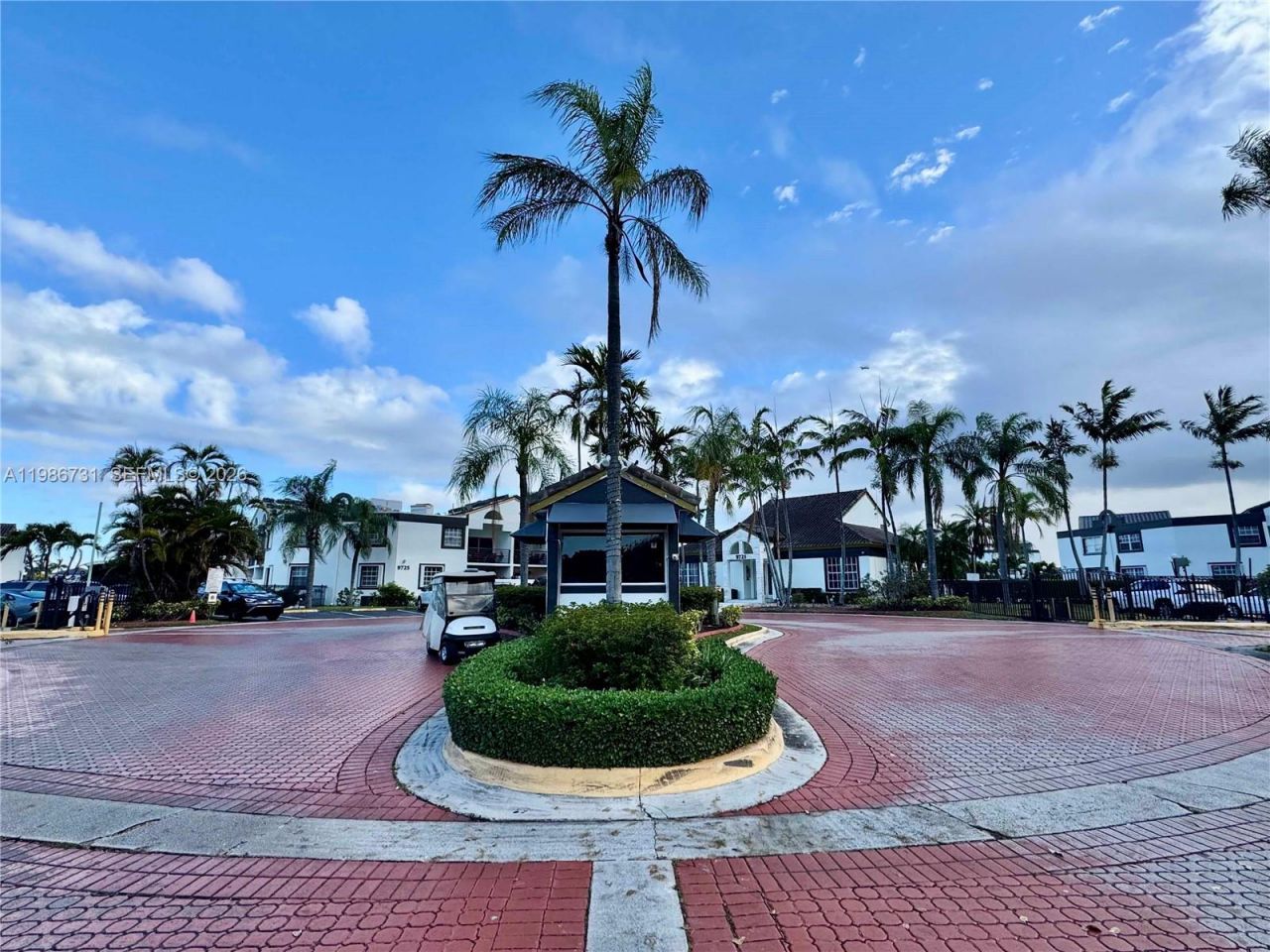9731 Fontainebleau Blvd , Unit F306, Miami, FL 33172 Photo