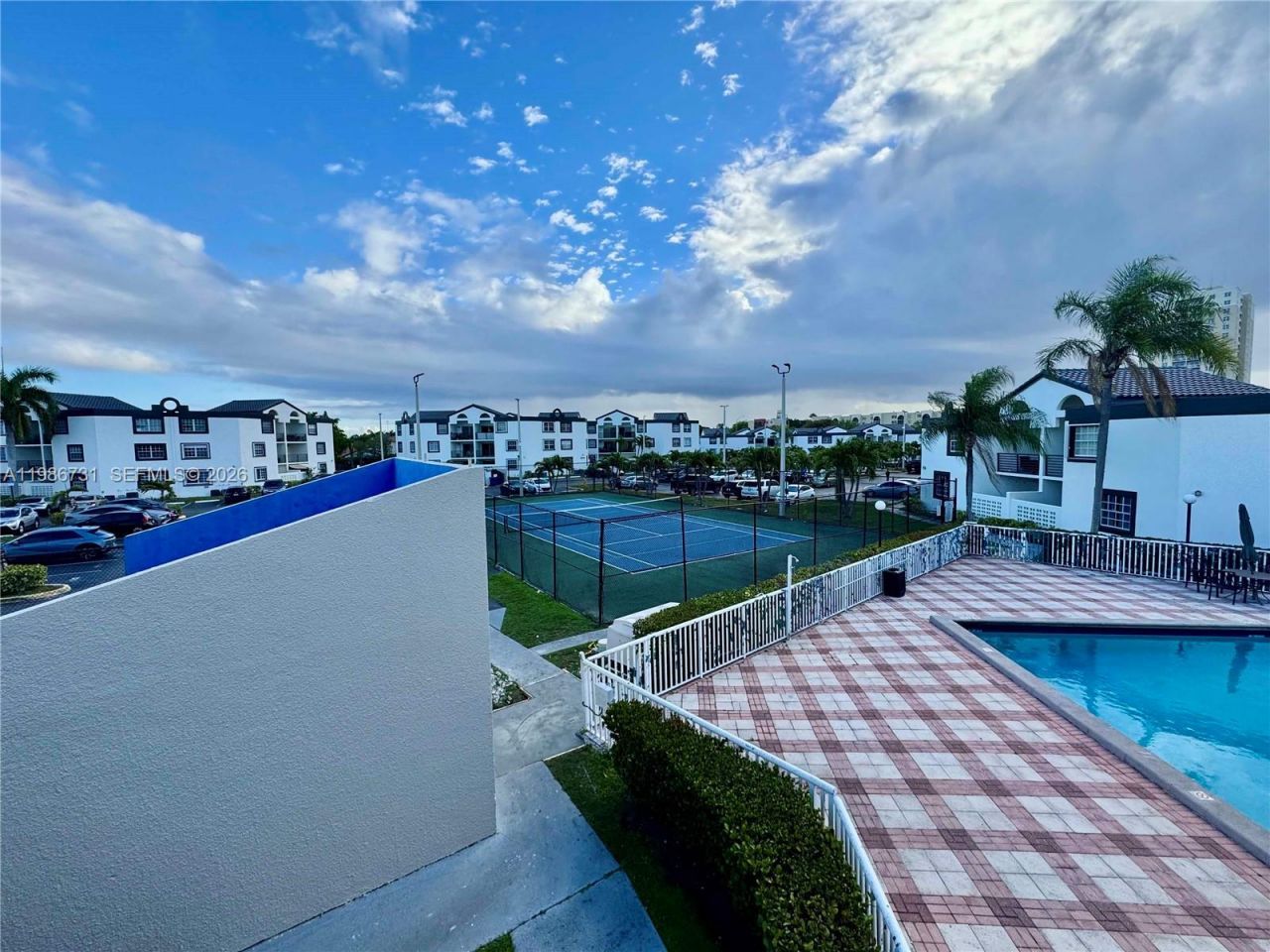 9731 Fontainebleau Blvd, Unit F306, Miami, FL 33172 Photo