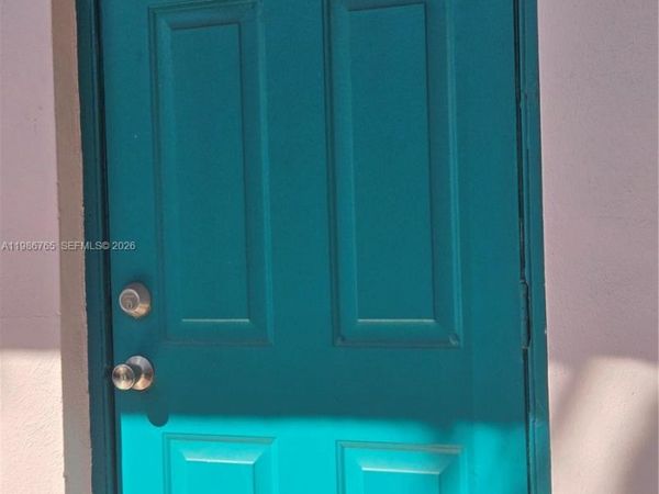 15 W 9th St , Unit 3, Hialeah, FL 33010