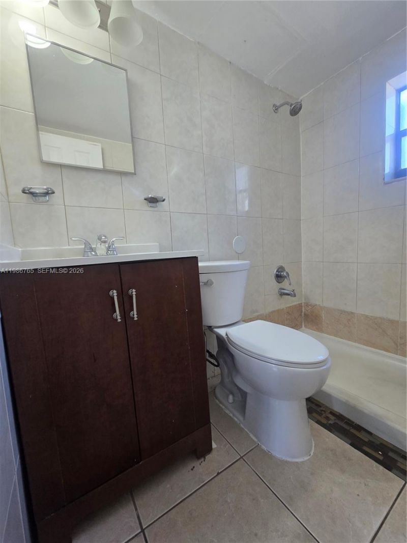 15 W 9th St , Unit 3, Hialeah, FL 33010 Photo