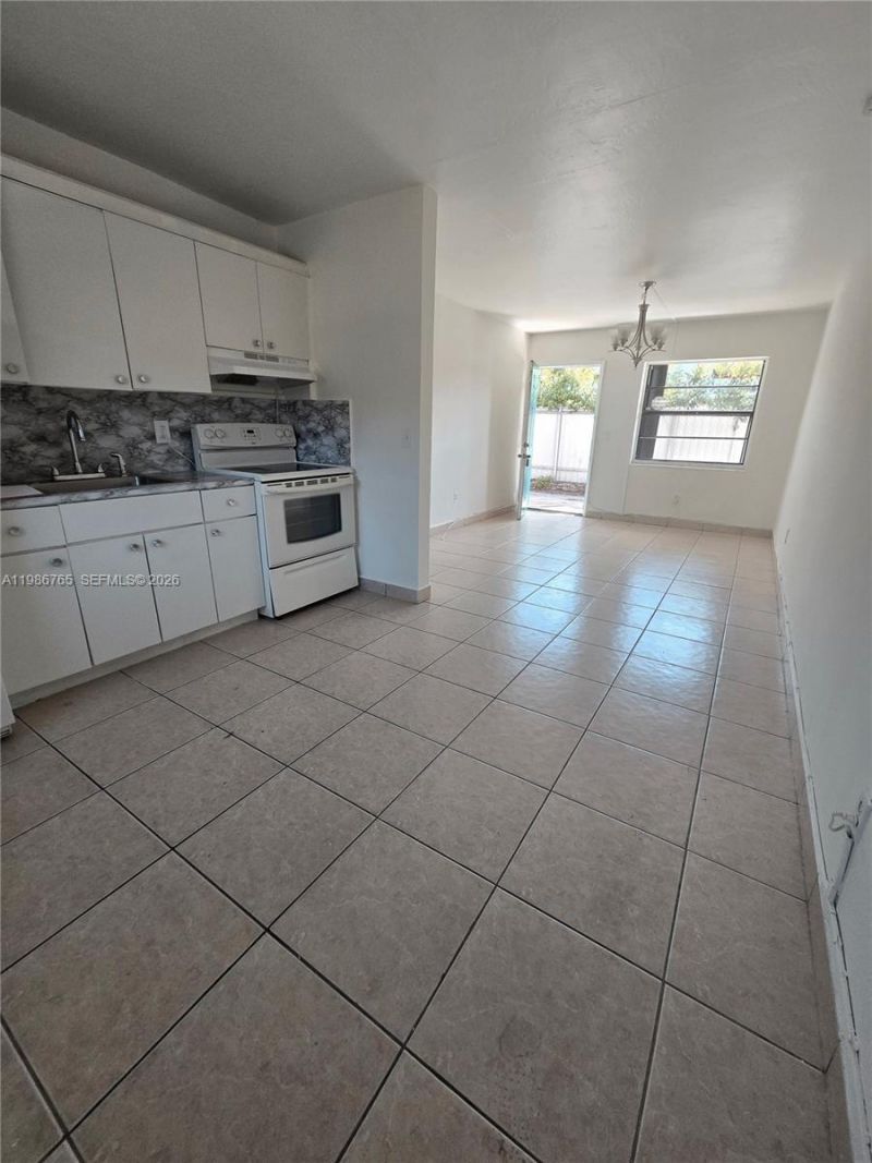 15 W 9th St , Unit 3, Hialeah, FL 33010 Photo