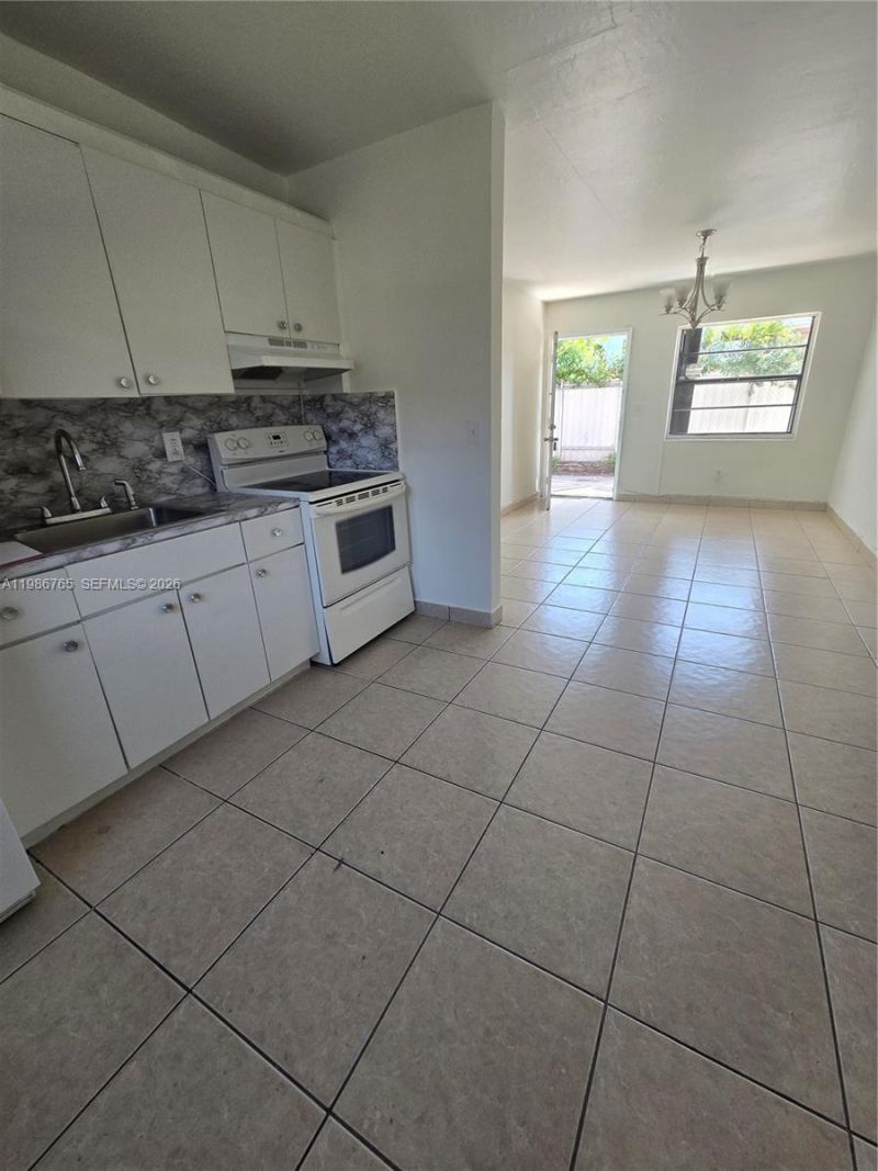 15 W 9th St , Unit 3, Hialeah, FL 33010 Photo