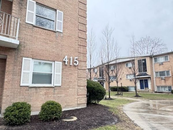 415 Wesley Avenue, Unit 48, Oak Park, IL 60302