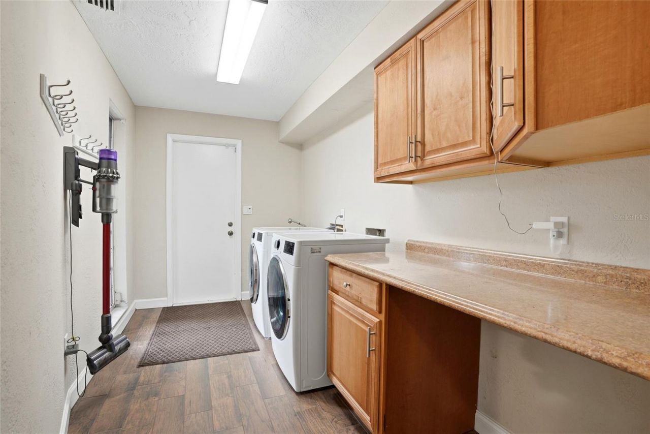 2207 Willowbrook Dr, Clearwater, FL 33764 Photo