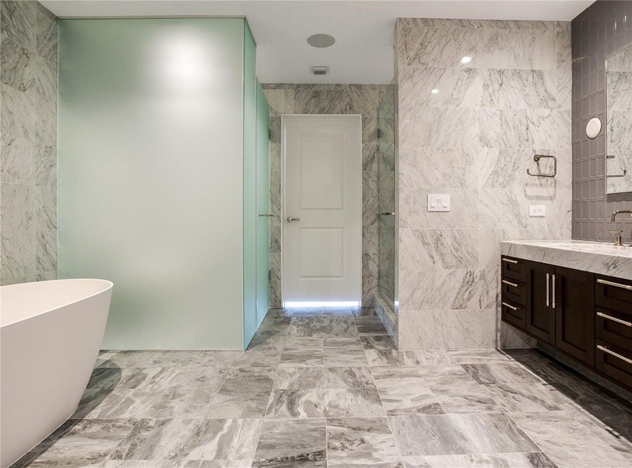 3015 S Ysabella Avenue, Unit 2401, Tampa, FL 33629 Photo