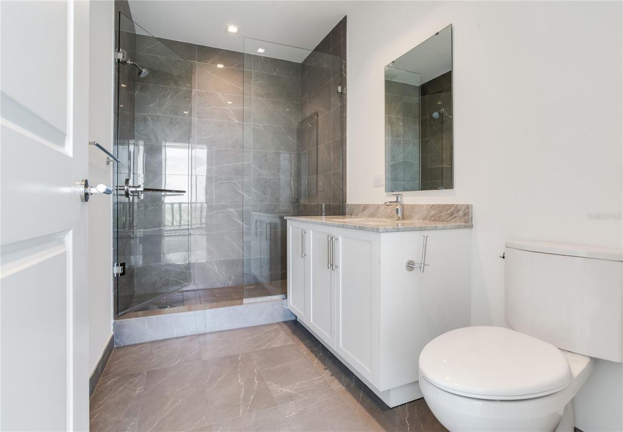 3015 S Ysabella Avenue, Unit 2401, Tampa, FL 33629 Photo