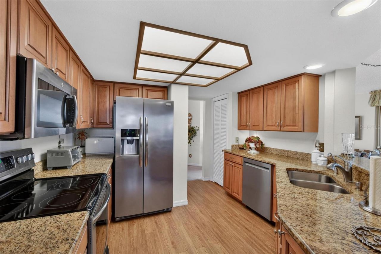 14820 Rue De Bayonne , Unit 302, Clearwater, FL 33762 Photo