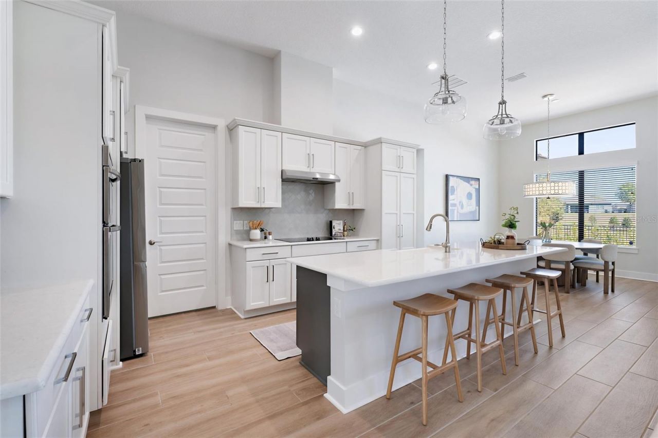 31778 Red Tail Boulevard, Sorrento, FL 32776 Photo