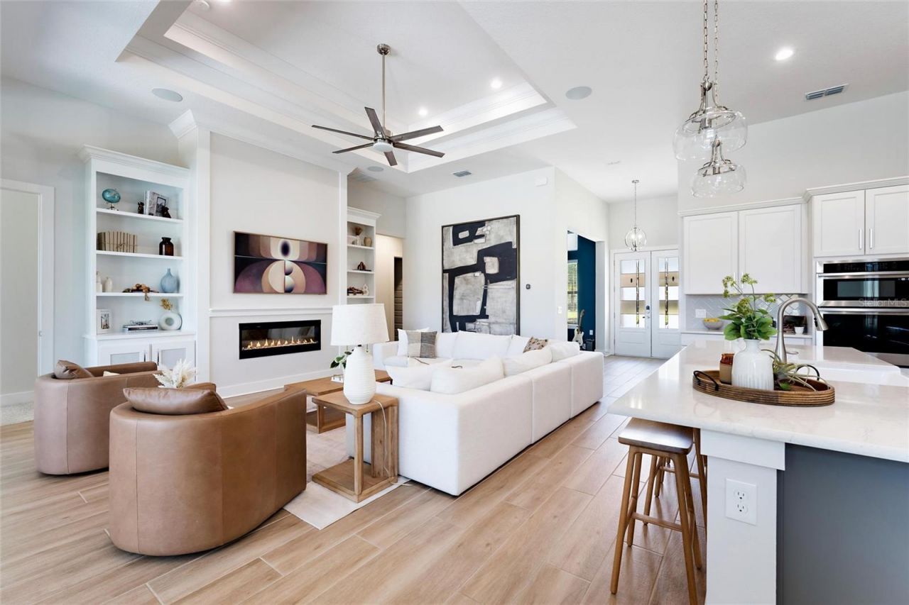 31778 Red Tail Boulevard, Sorrento, FL 32776 Photo