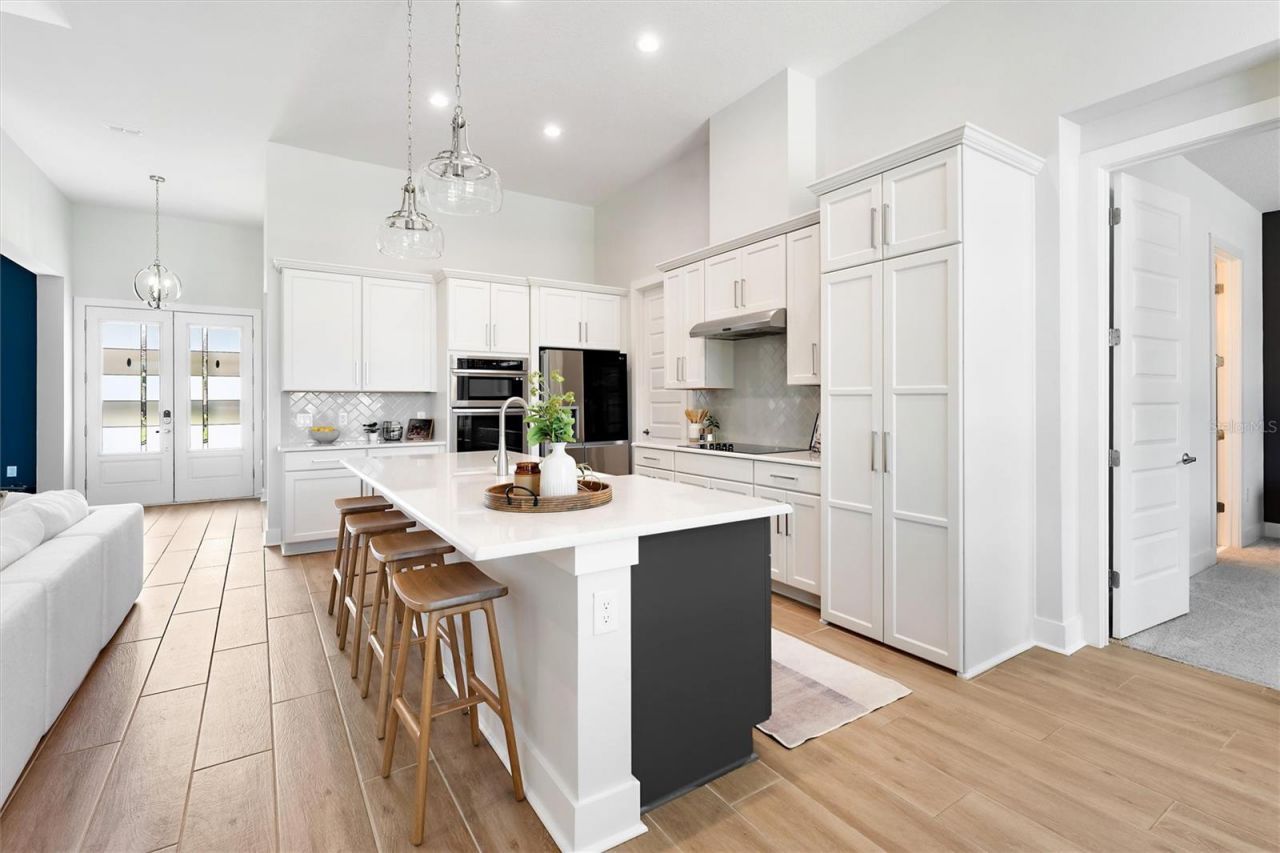 31778 Red Tail Boulevard, Sorrento, FL 32776 Photo