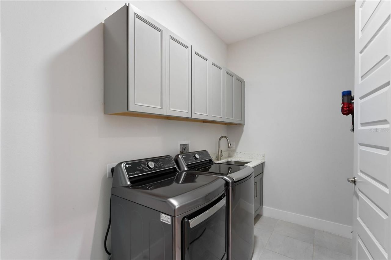 31778 Red Tail Boulevard, Sorrento, FL 32776 Photo