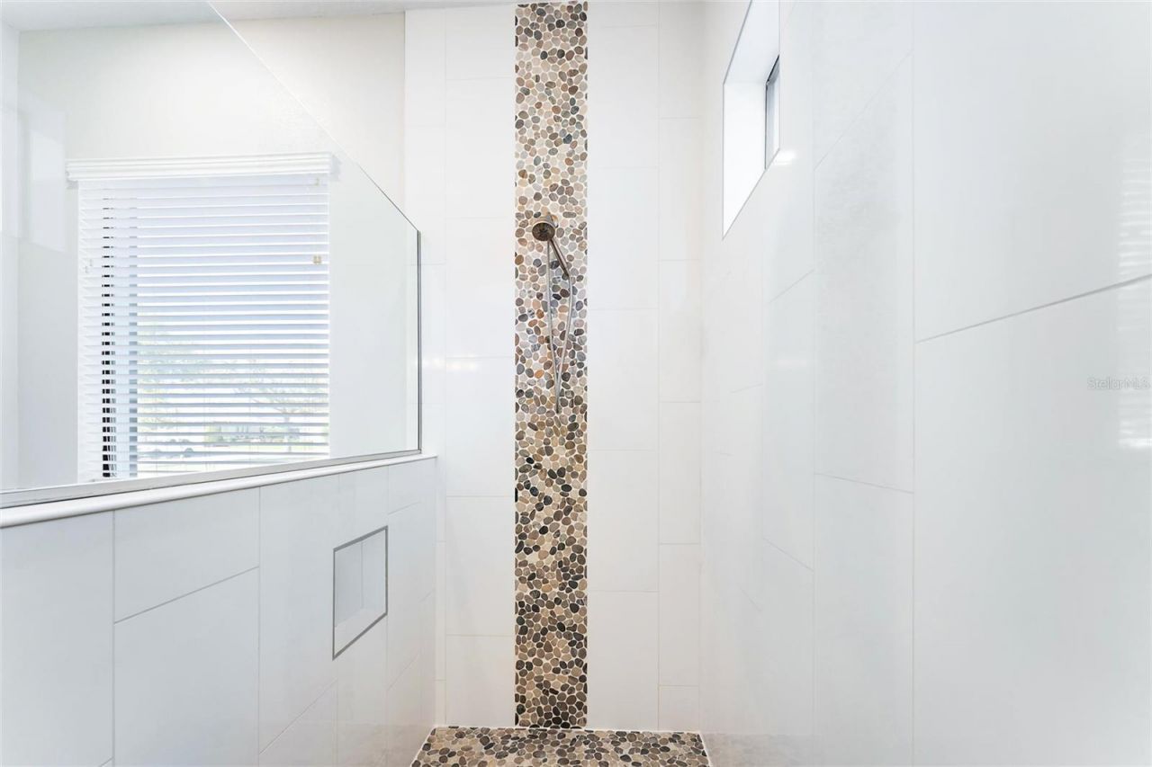 31778 Red Tail Boulevard, Sorrento, FL 32776 Photo