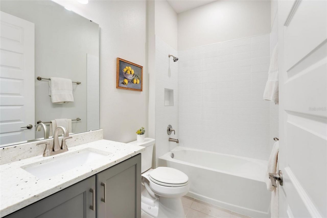 31778 Red Tail Boulevard, Sorrento, FL 32776 Photo