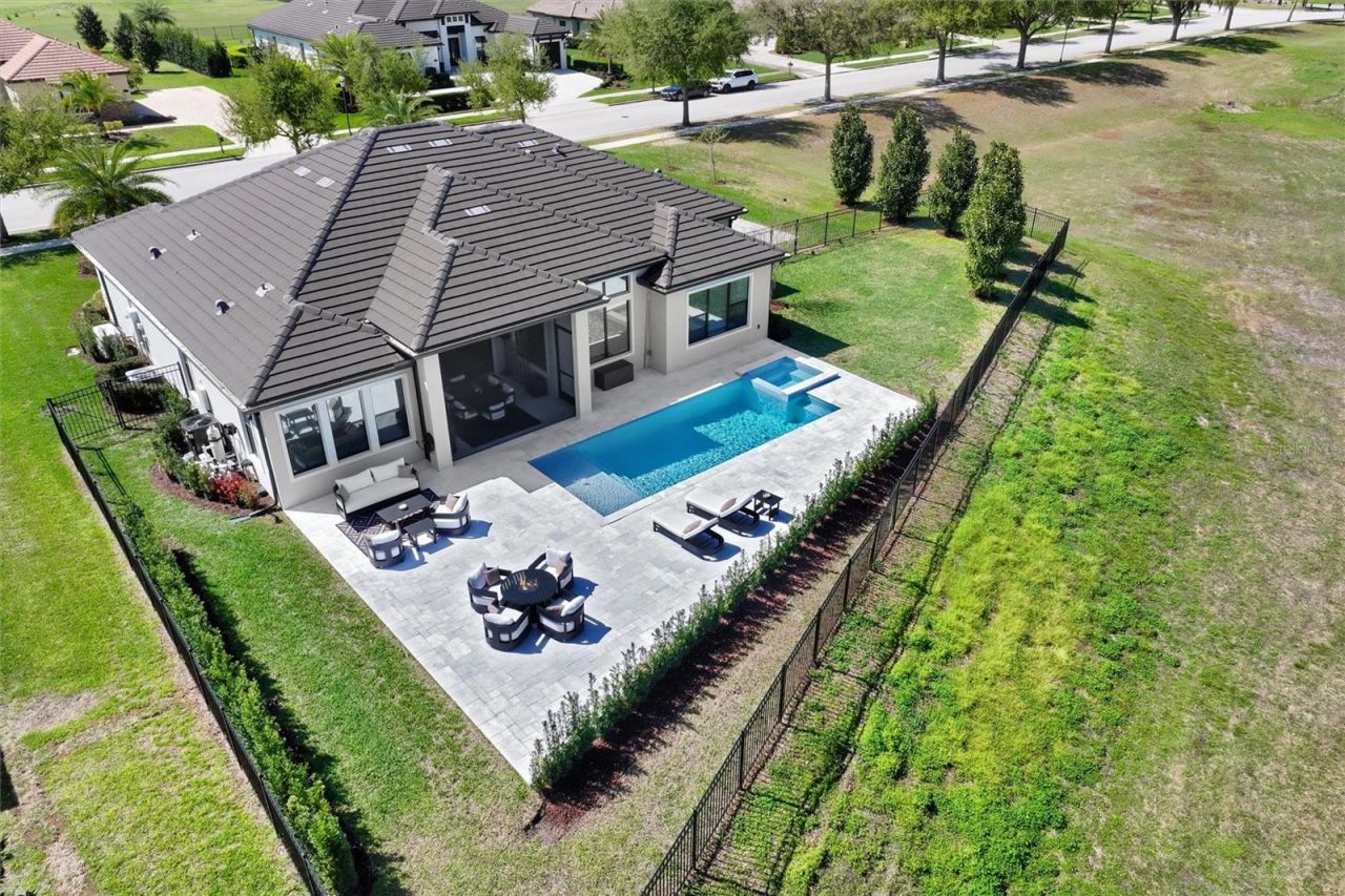 31778 Red Tail Boulevard, Sorrento, FL 32776 Photo