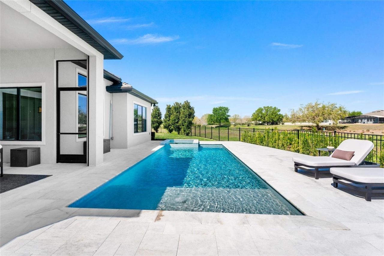 31778 Red Tail Boulevard, Sorrento, FL 32776 Photo