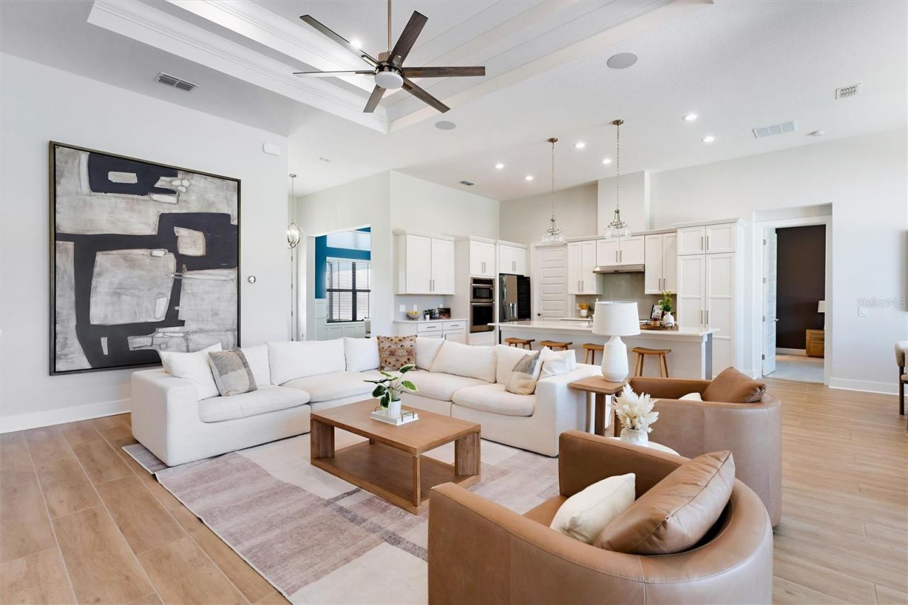 31778 Red Tail Boulevard, Sorrento, FL 32776 Photo