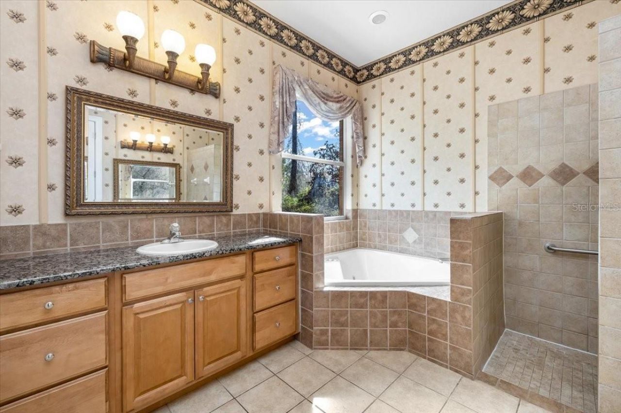 104 Lindsay Drive, Palm Coast, FL 32137 Photo