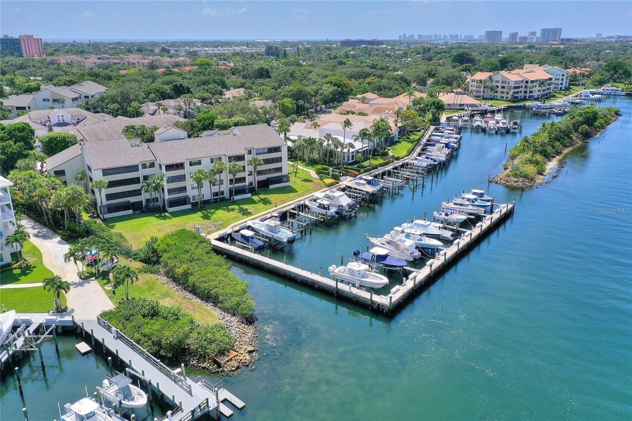 511 Oak Harbour Drive, Unit 511, Juno Beach, FL 33408 Photo