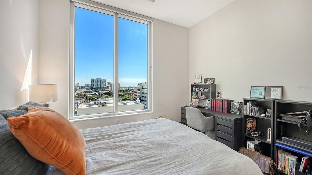 111 S Pineapple Avenue, Unit 601, Sarasota, FL 34236 Photo