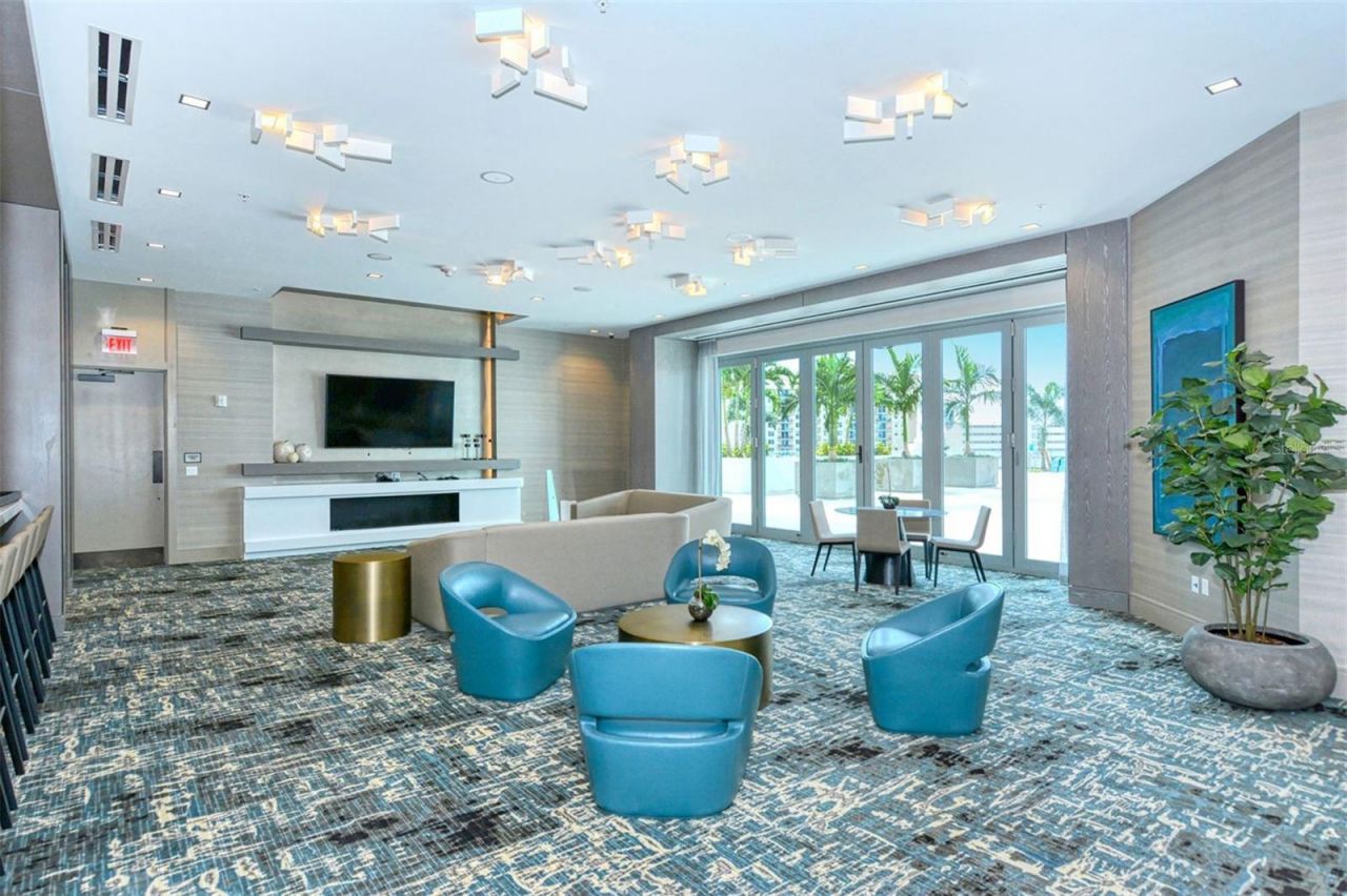 111 S Pineapple Avenue, Unit 601, Sarasota, FL 34236 Photo