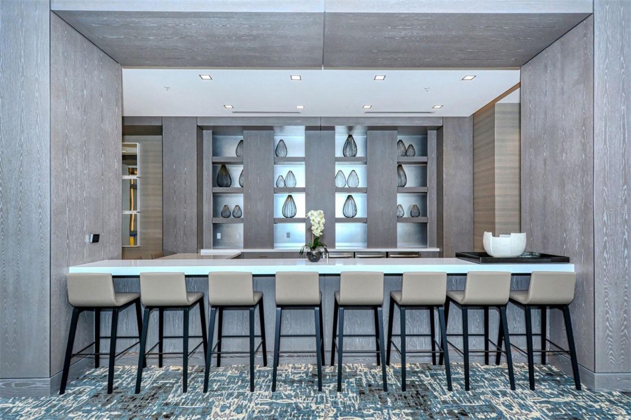 111 S Pineapple Avenue, Unit 601, Sarasota, FL 34236 Photo