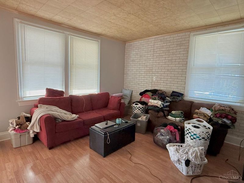 412 Lombardy Street, Elmwood Place, OH 45216 Photo 4